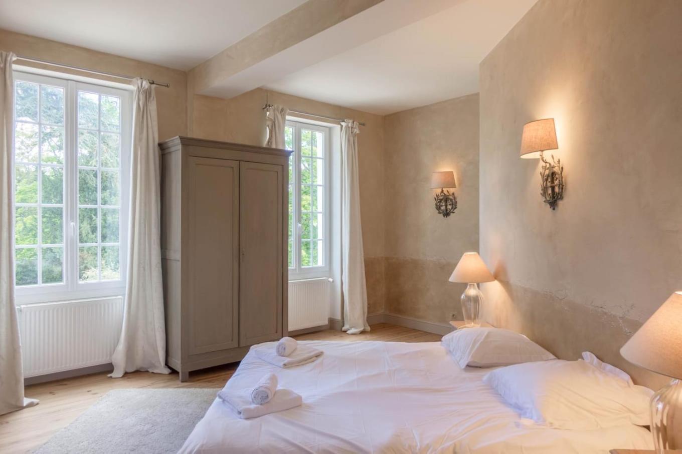 Chateau du cas rouge Neuville-aux-Bois Extérieur photo