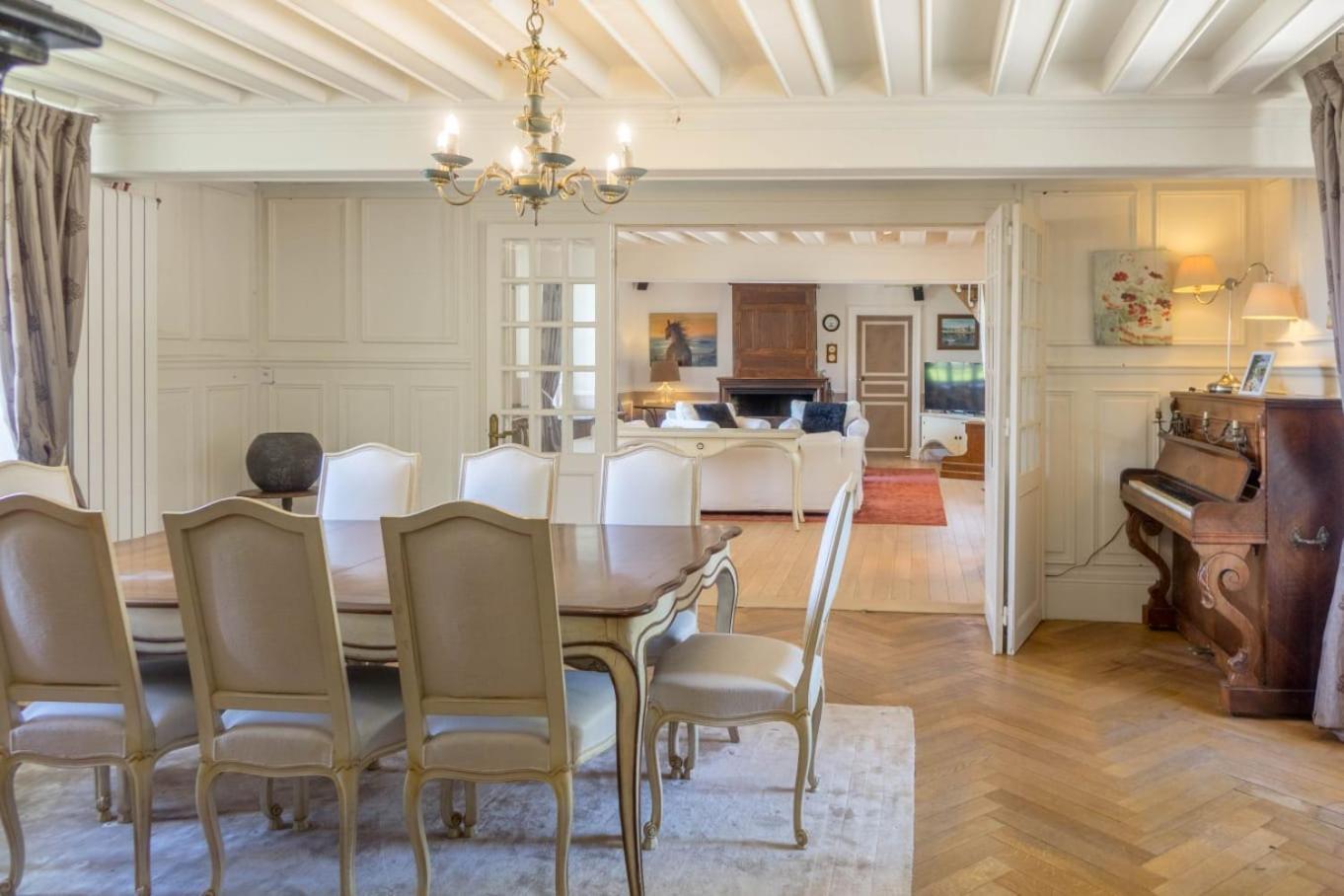 Chateau du cas rouge Neuville-aux-Bois Extérieur photo